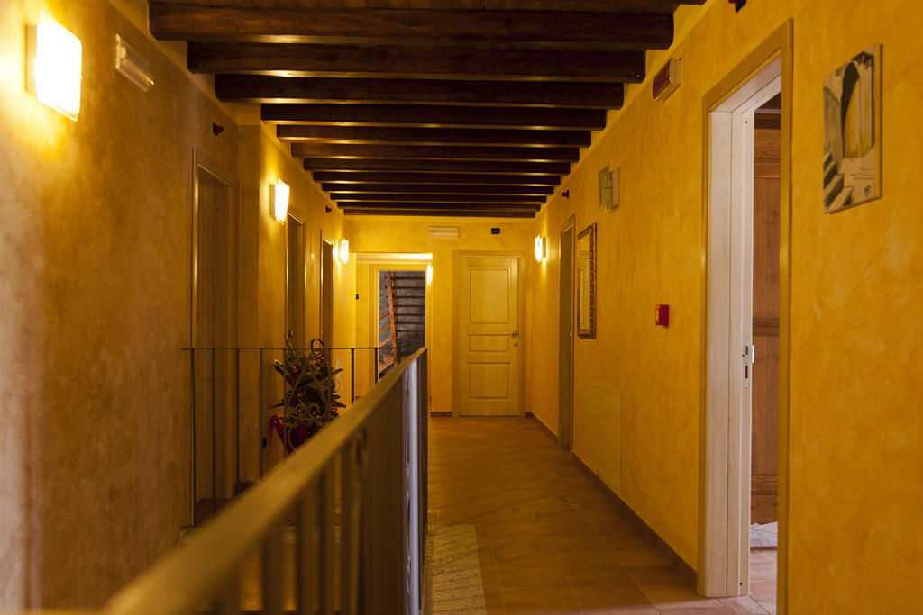 Agriturismo Creta Rossa Torre di Ruggiero Dış mekan fotoğraf