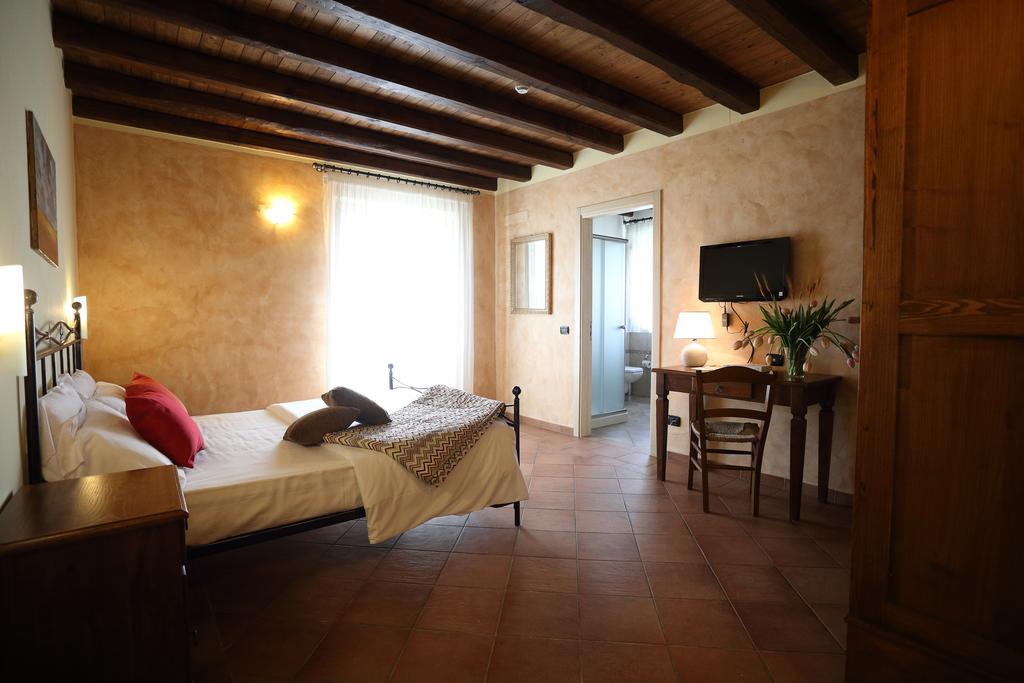 Agriturismo Creta Rossa Torre di Ruggiero Dış mekan fotoğraf