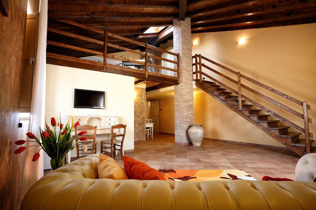 Agriturismo Creta Rossa Torre di Ruggiero Dış mekan fotoğraf